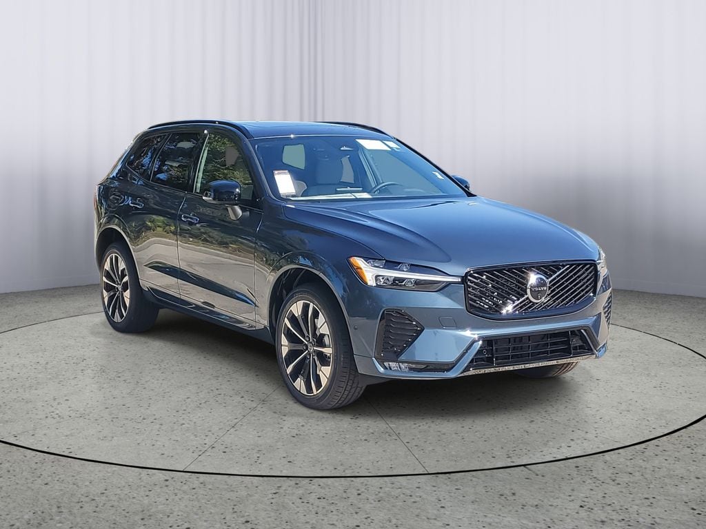 New 2026 Volvo XC60 B5 Plus SUV