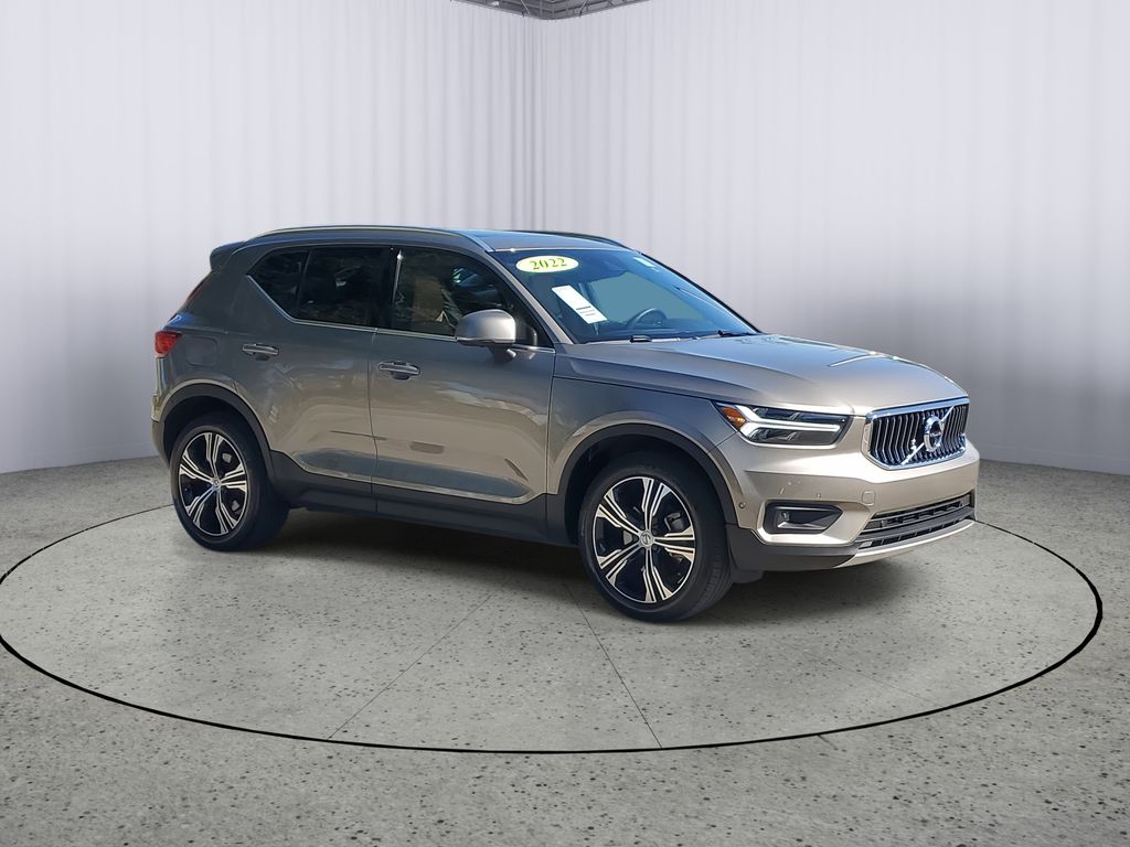 2022 Volvo XC40 Inscription photo 2