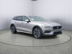 2026 Volvo V60 Cross Country B5 Ultra AWD Wagon