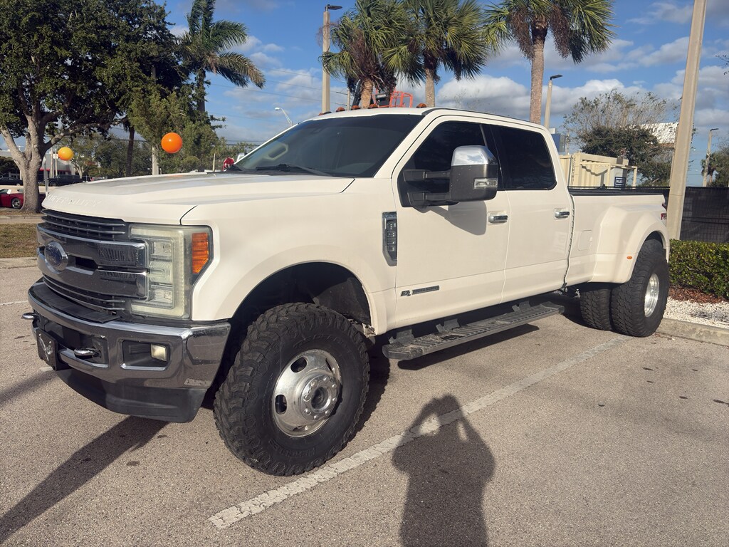 Used 2017 Ford F-350 Lariat Crew Cab