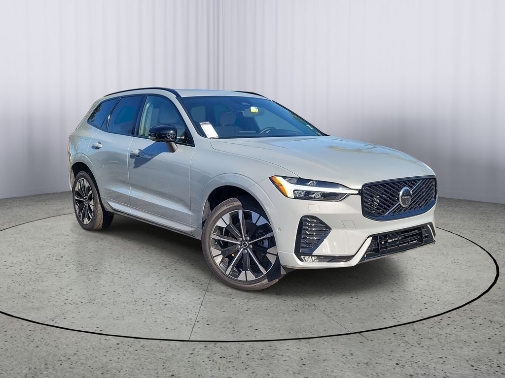 2026 Volvo XC60 B5 Plus Dark AWD's photo