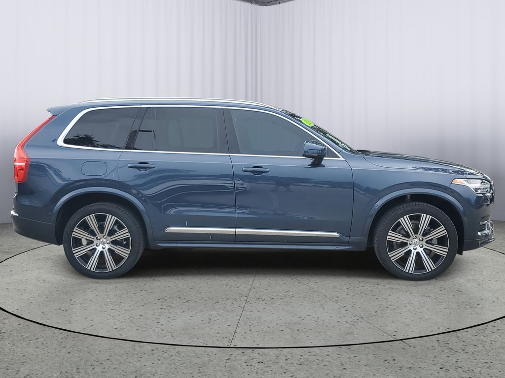 2024 Volvo XC90 Plus photo 3