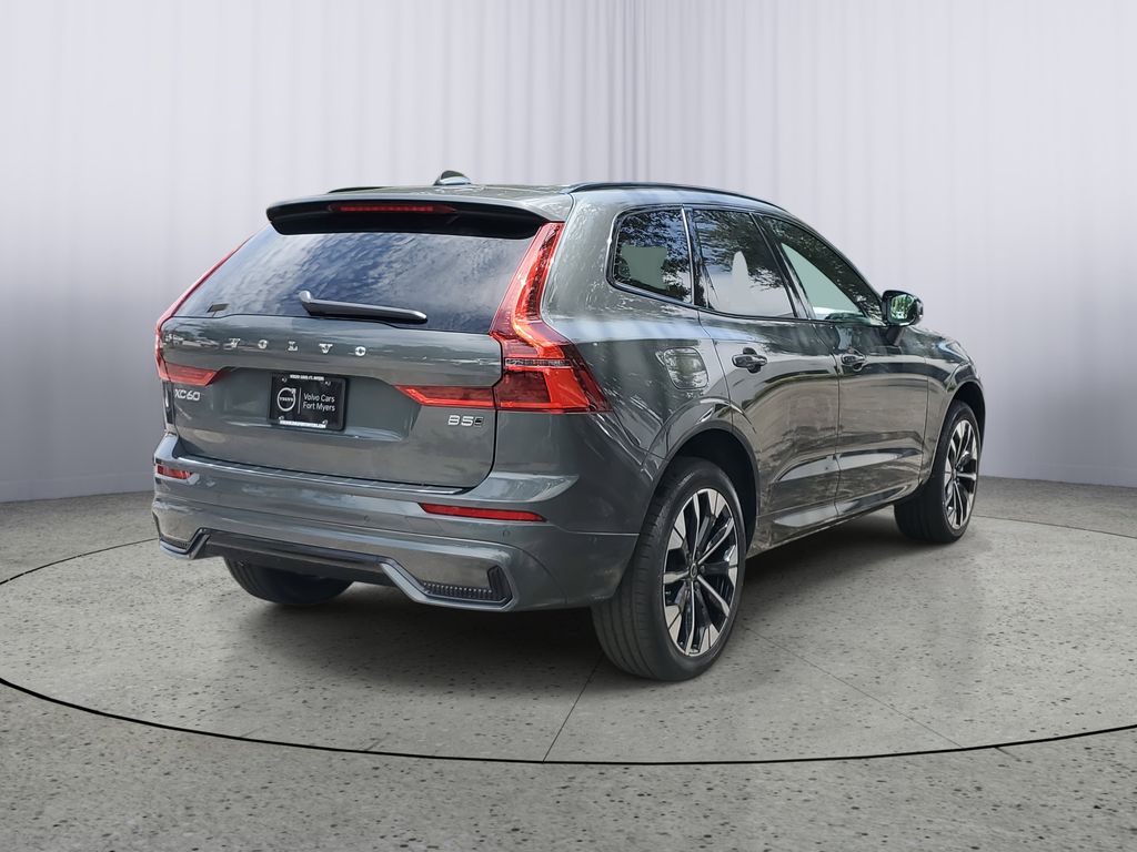 2026 Volvo XC60 B5 Plus photo 2