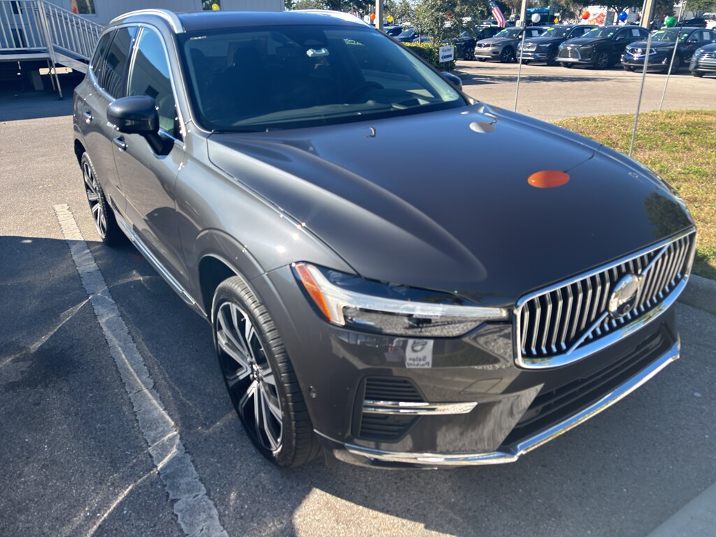 2023 Volvo XC60 Ultimate photo 2