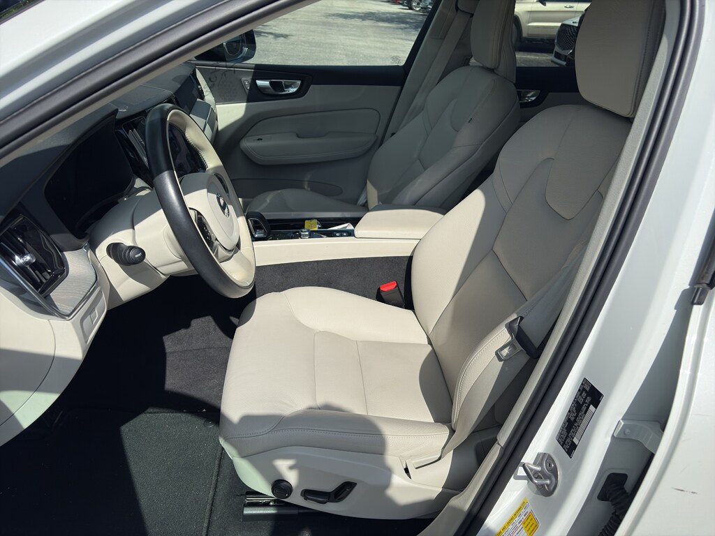 Used 2024 Volvo XC60 Plus Dark Theme Sport Utility