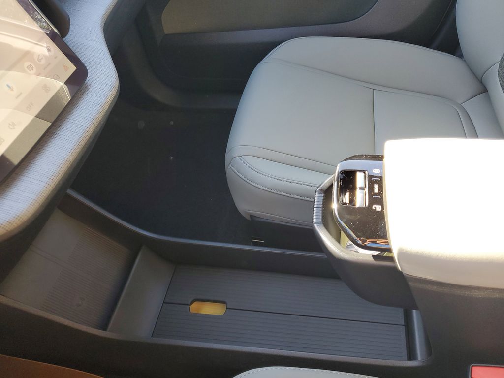 2026 Volvo EX30 Plus - Photo 10