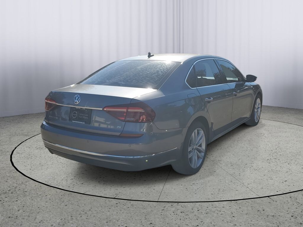 Used 2018 Volkswagen Passat 2.0T SE Sedan