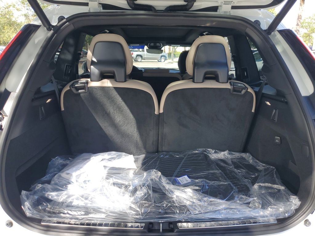 New 2026 Volvo XC90 B5 Plus 7-Seater SUV