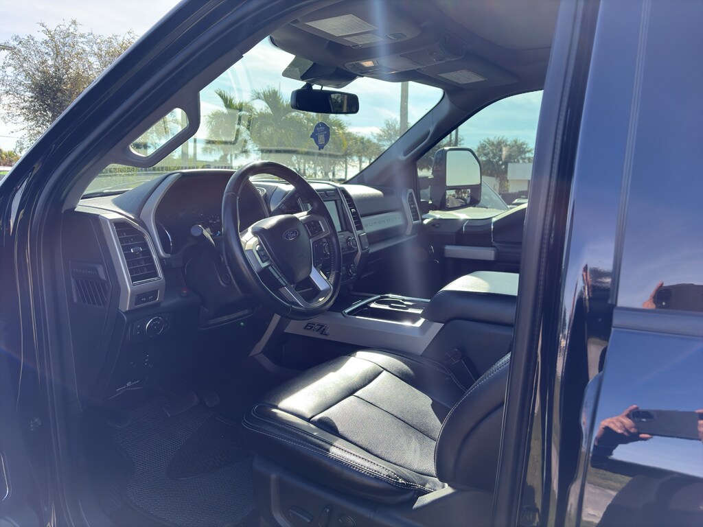2021 Ford F-250 Lariat photo 4