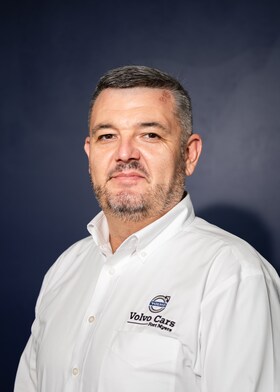 Staff member Scott Honeycutt from ID_000eb2