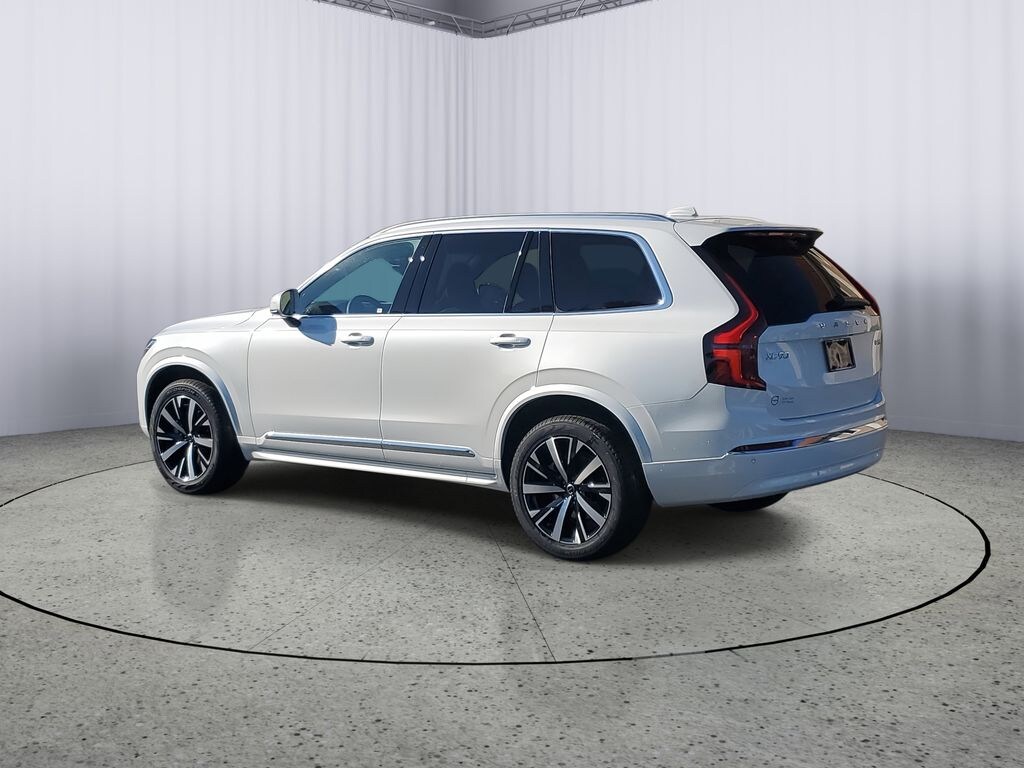 New 2026 Volvo XC90 B5 Core SUV