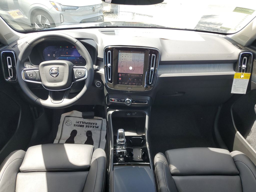 2026 Volvo XC40 Ultra - Photo 11