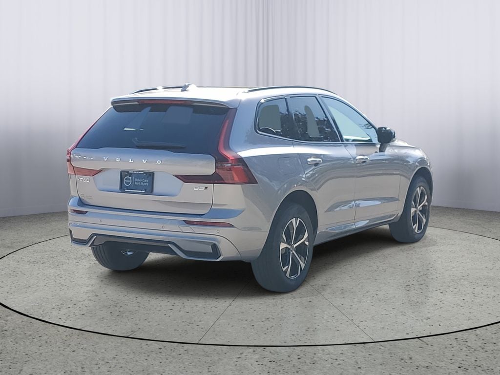 New 2026 Volvo XC60 B5 Core SUV