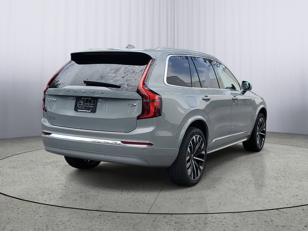 2026 Volvo XC90 T8 Plus photo 2