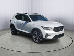 2026 Volvo XC40 B4 Core FWD SUV