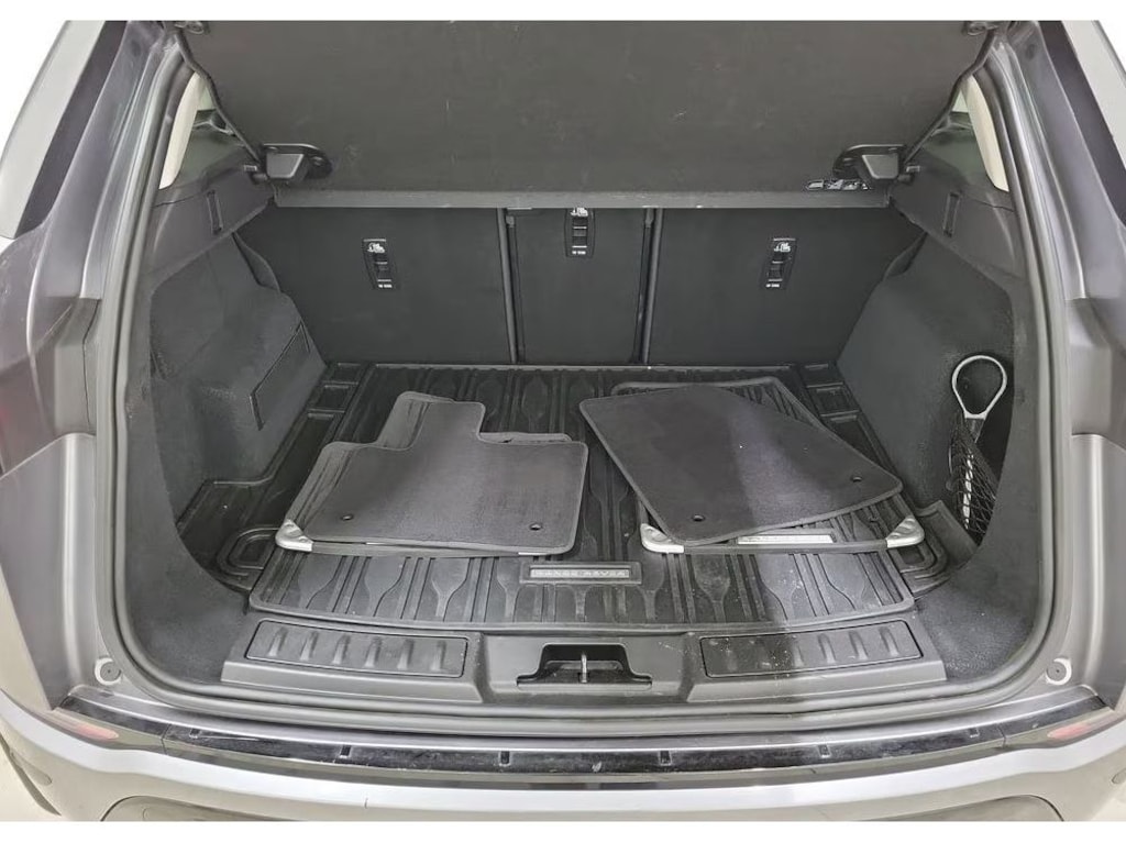 Used 2023 Land Rover Range Rover Evoque SE Sport Utility