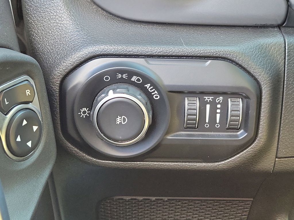 2021 Jeep Wrangler Unlimited Willys - Photo 25