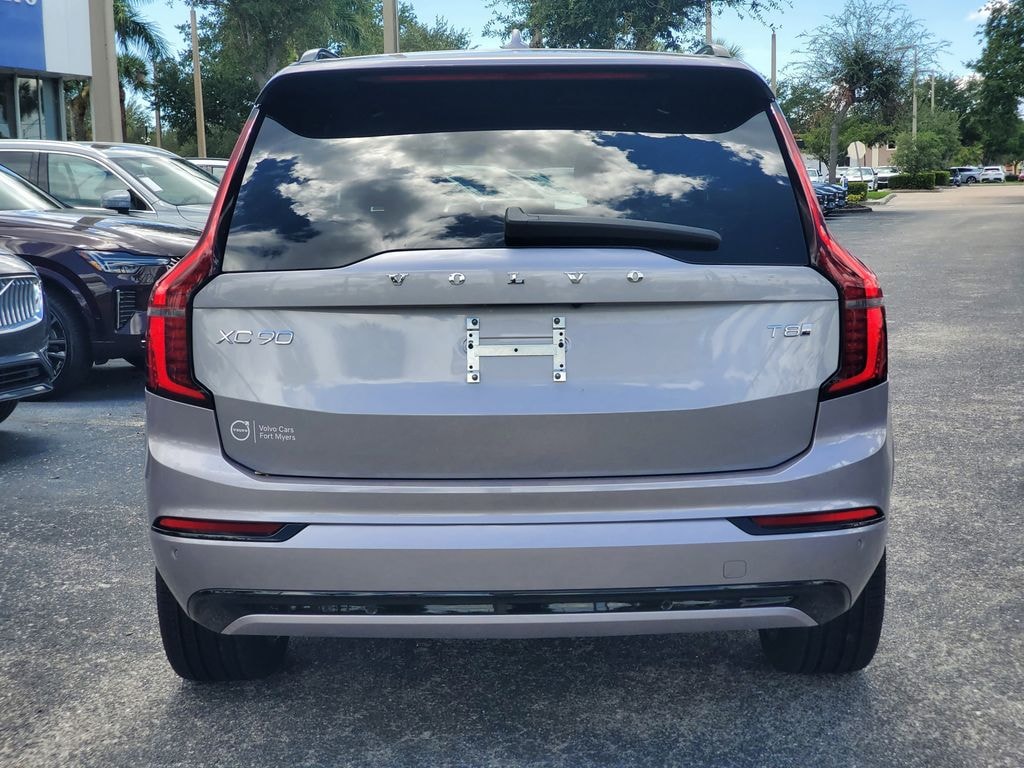 New 2026 Volvo XC90 plug-in hybrid T8 Ultra Dark Theme 7-Seater SUV
