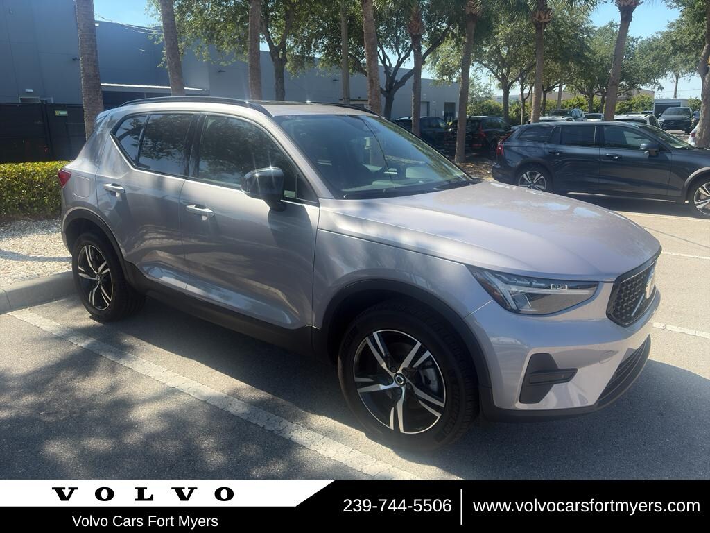 Certified 2026 Volvo XC40 Plus SUV