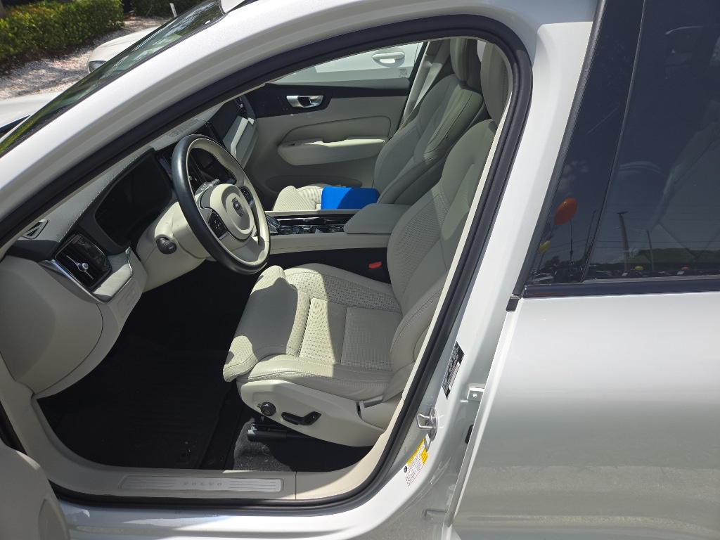 Used 2025 Volvo XC60 Ultra Sport Utility