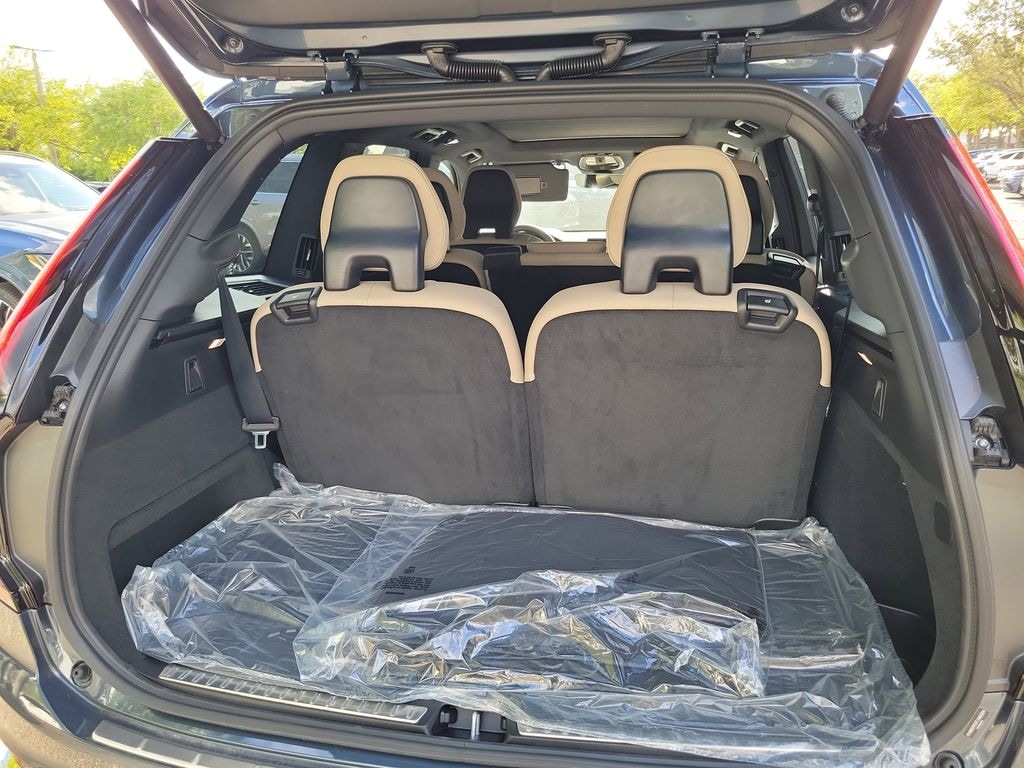 Used 2026 Volvo XC90 B6 Plus 7-Seater SUV