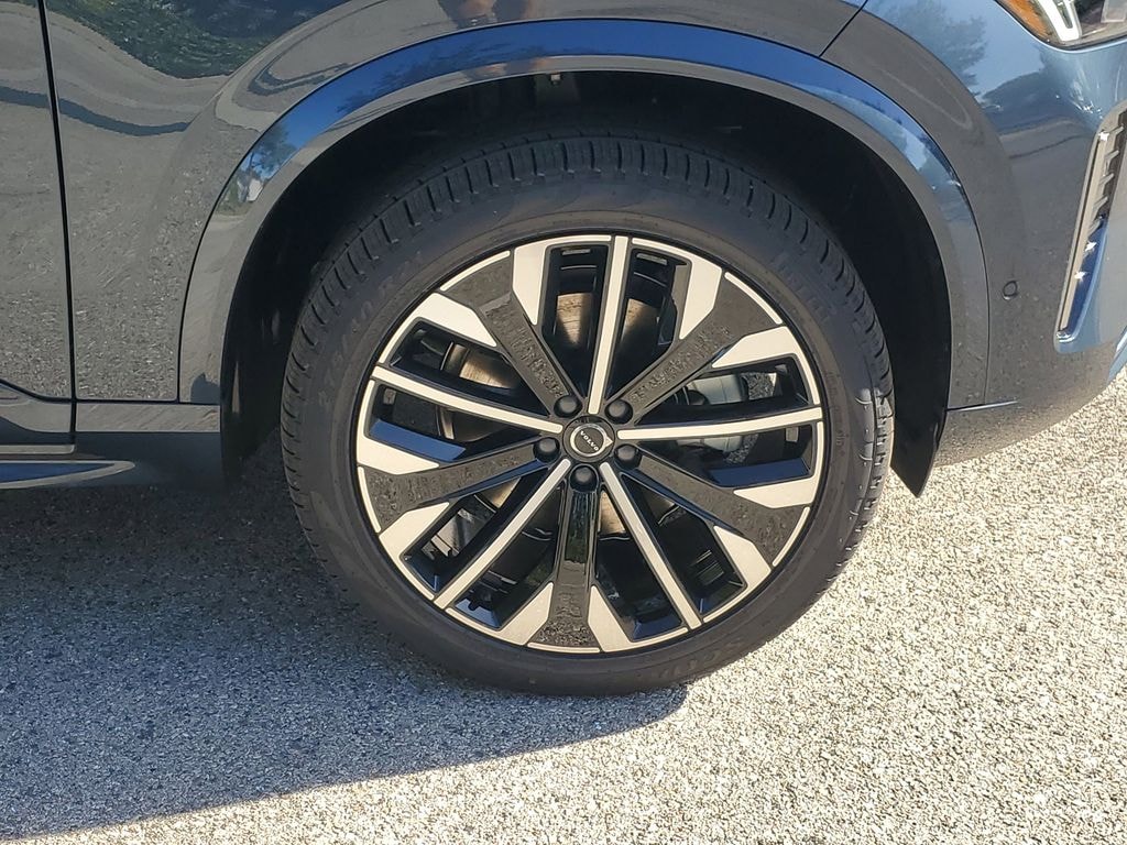 New 2026 Volvo XC90 B6 Plus 7-Seater SUV