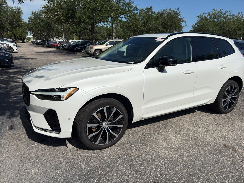 Used 2024 Volvo XC60 Plus Dark Theme Sport Utility