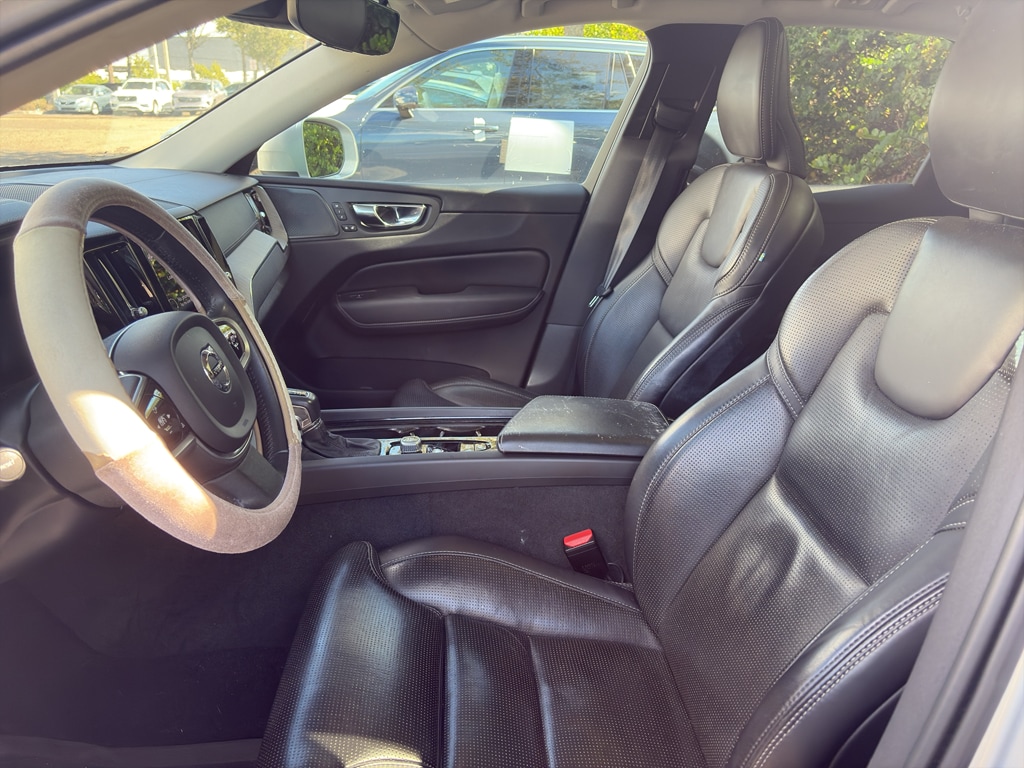 Used 2021 Volvo XC60 Inscription Sport Utility