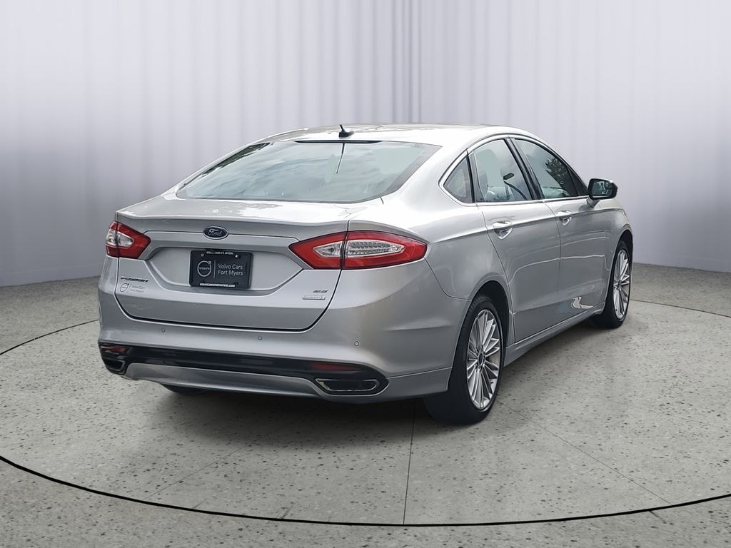 Used 2016 Ford Fusion SE Sedan