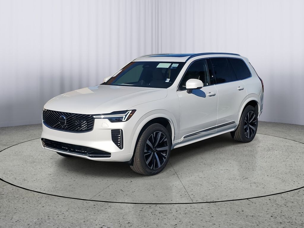 New 2026 Volvo XC90 B5 Core SUV