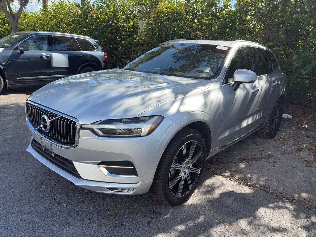 2021 Volvo XC60 Inscription photo 2