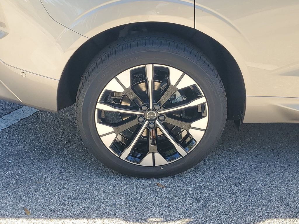 New 2026 Volvo XC60 B5 Plus SUV