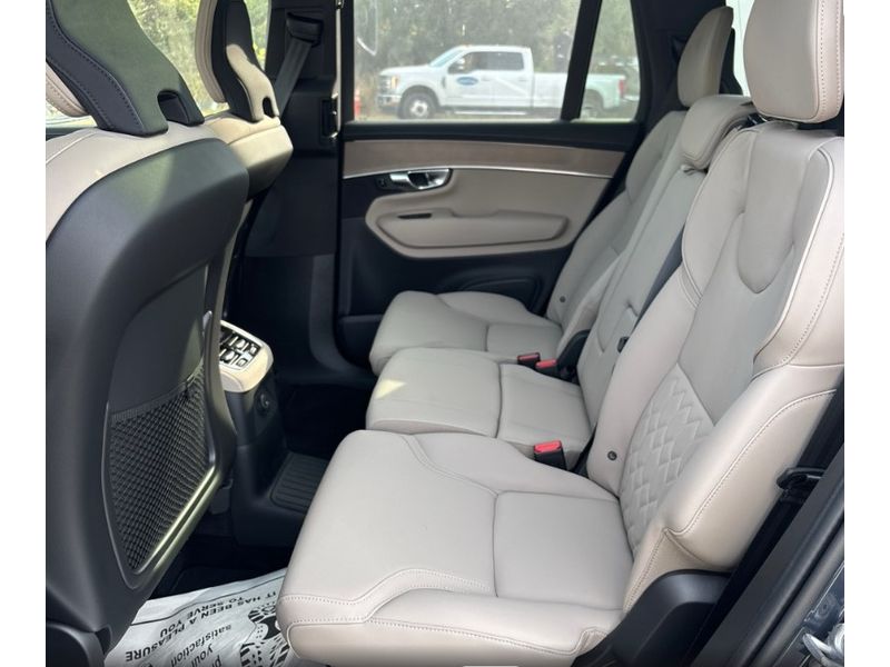 2026 Volvo XC90 Plus Sport photo 3