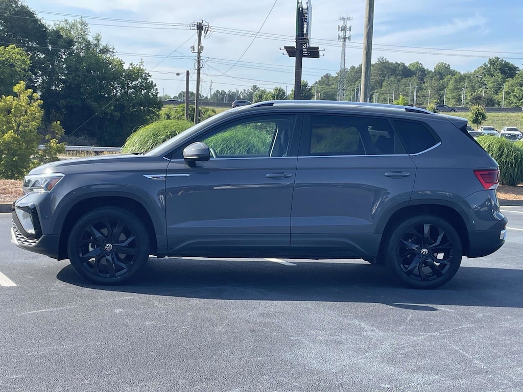 Used 2022 Volkswagen Taos 1.5T SE SUV