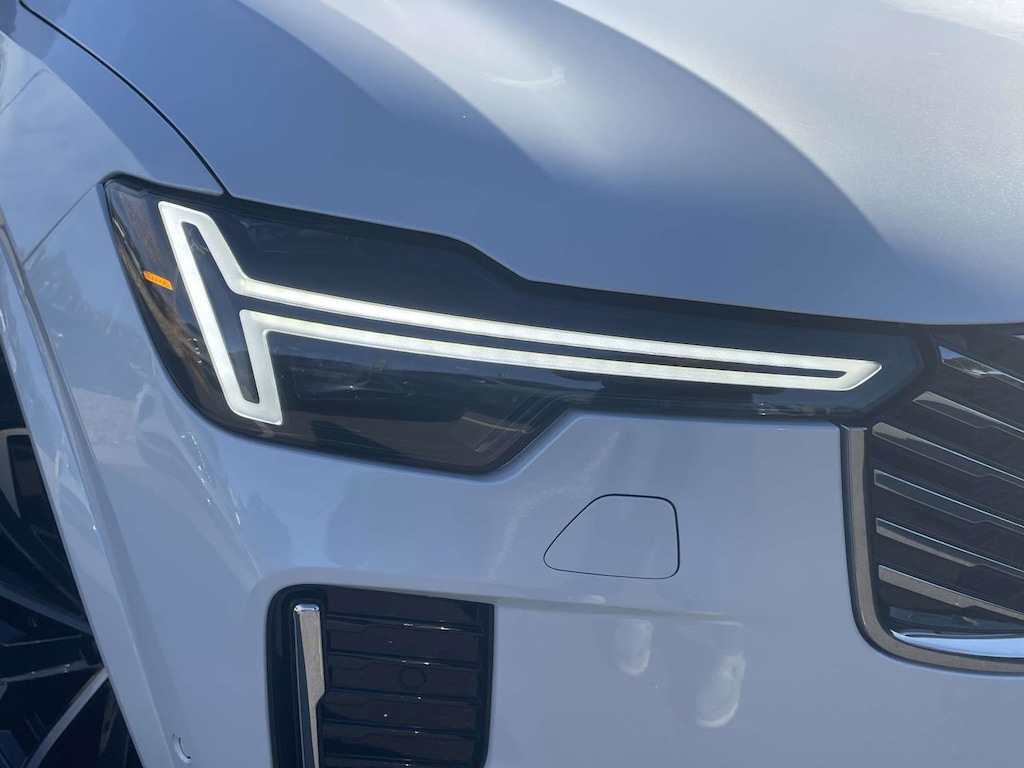 New 2026 Volvo XC60 B5 Plus SUV