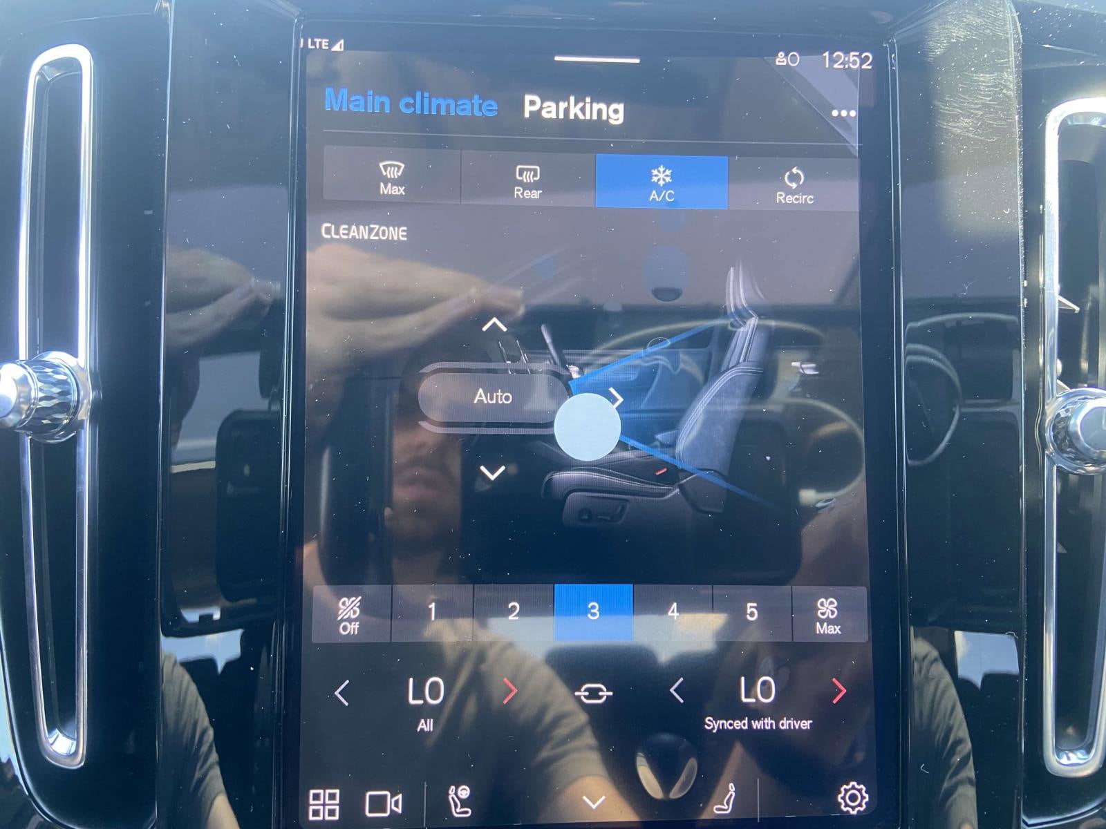 2025 Volvo XC40 Ultra - Photo 27