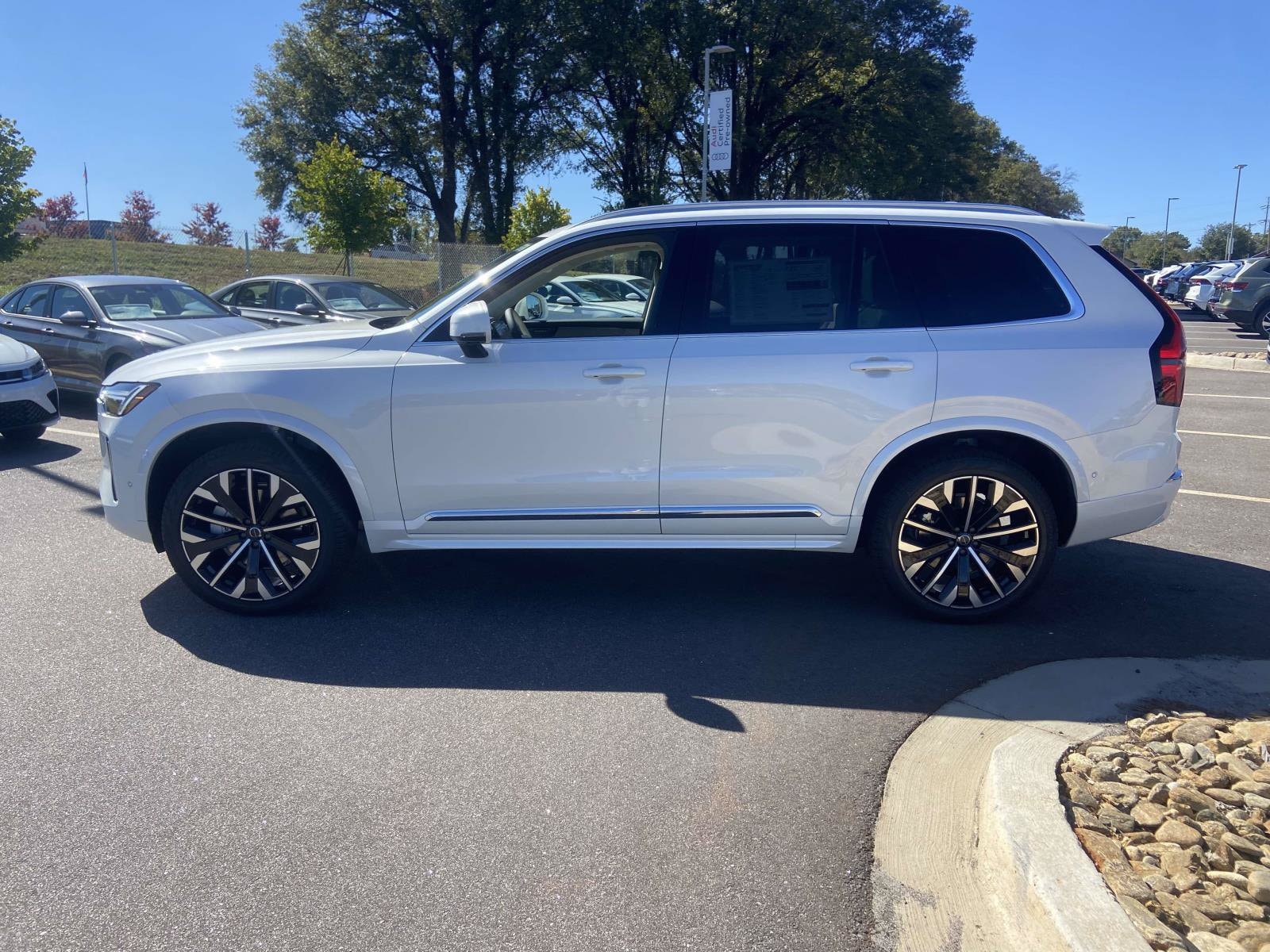 2026 Volvo XC90 Ultra - Photo 6
