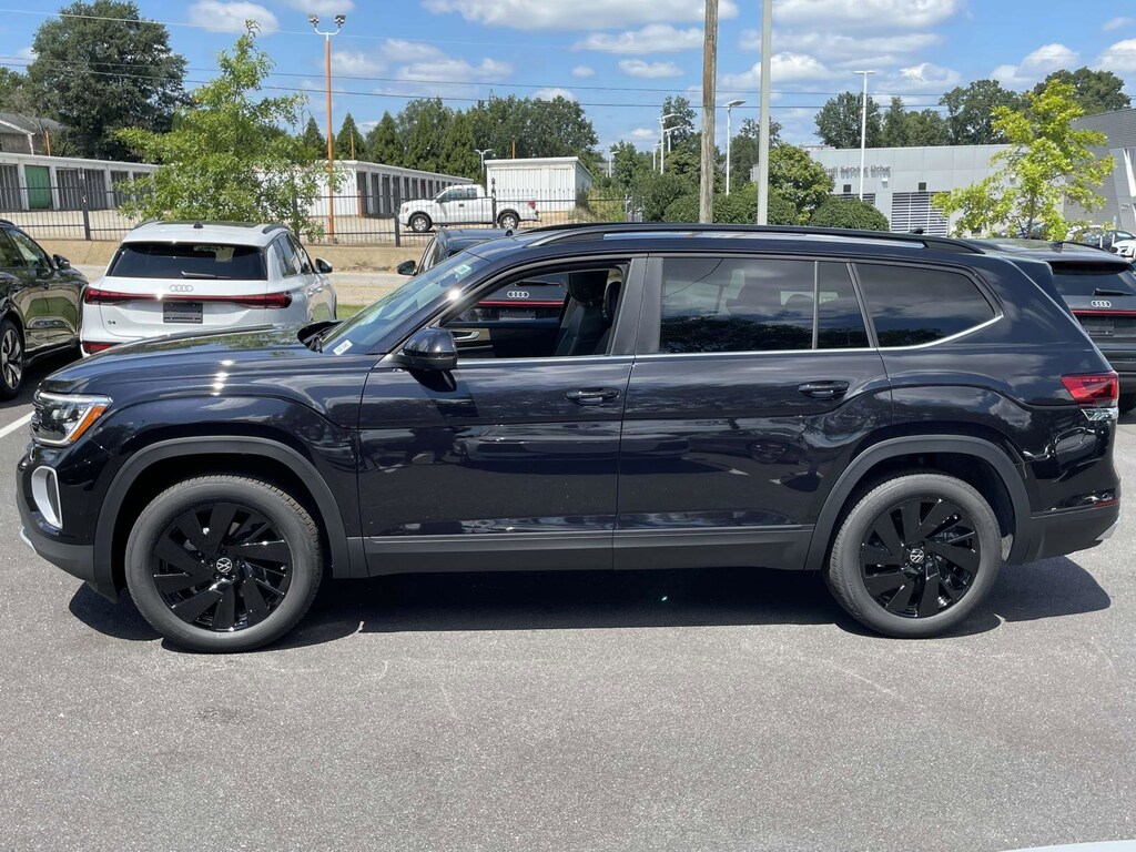 New 2026 Volkswagen Atlas 2.0T SE w/Technology 2.0T SE w/Technology FWD