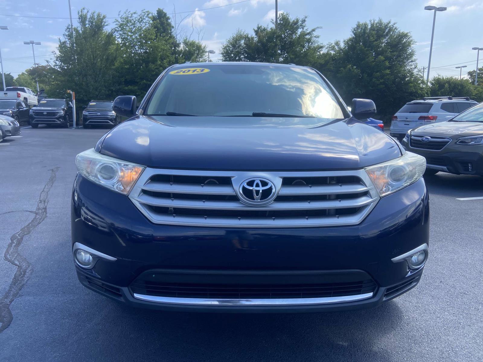 Used 2013 Toyota Highlander Plus with VIN 5TDBK3EH0DS194616 for sale in Greenville, SC
