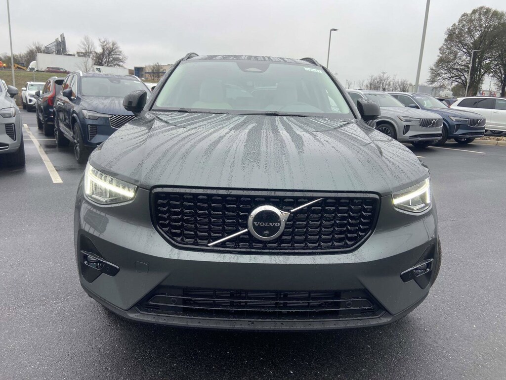 New 2026 Volvo XC40 B4 Plus SUV