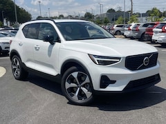 2026 Volvo XC40