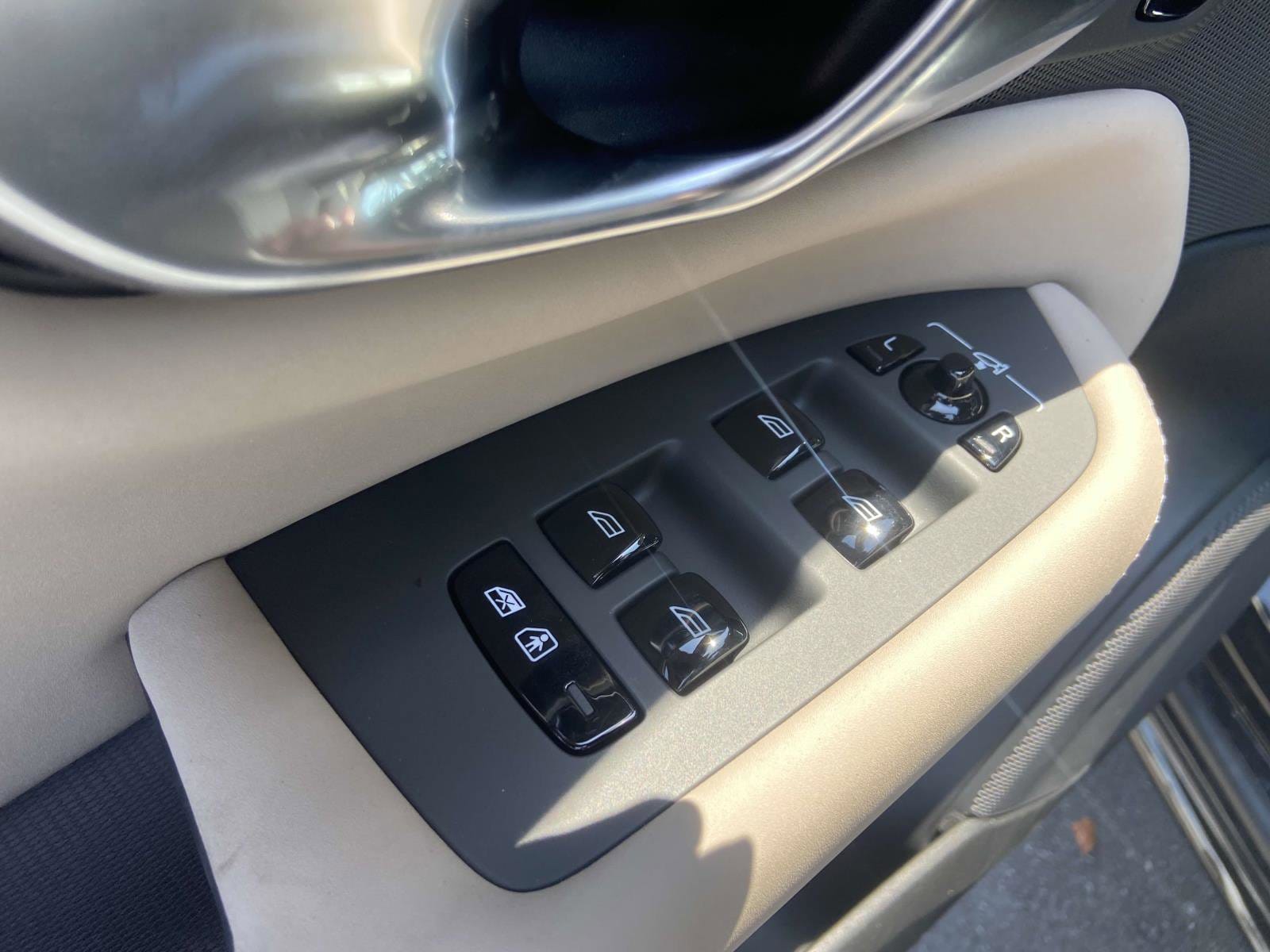 2026 Volvo XC90 Plus - Photo 22