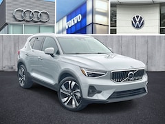 2024 Volvo XC40