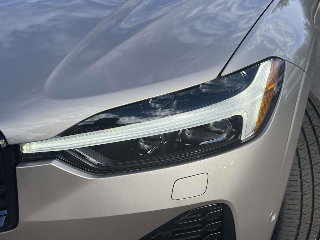 New 2026 Volvo XC60 B5 Plus SUV