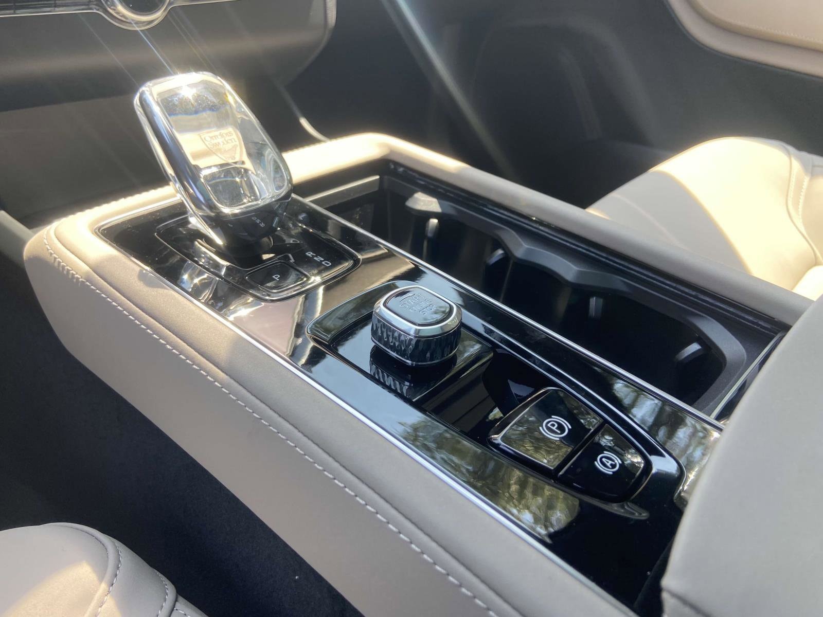 2026 Volvo XC90 Plus - Photo 30