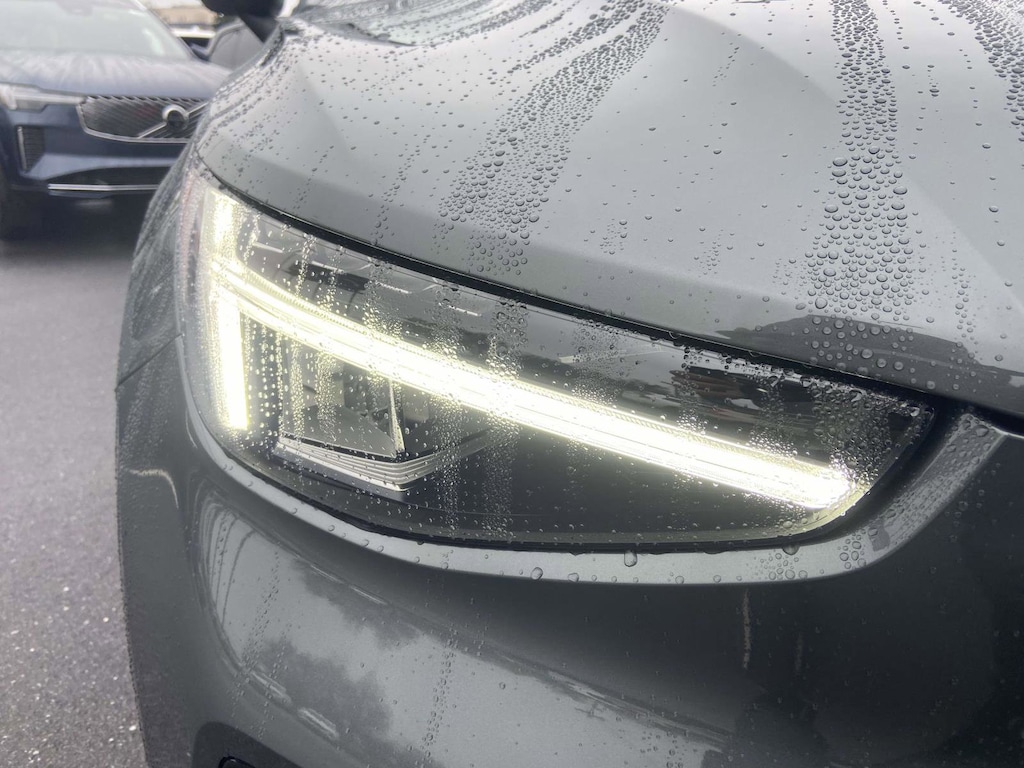 New 2026 Volvo XC40 B4 Plus SUV