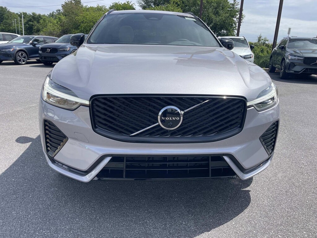 New 2026 Volvo XC60 B5 Plus SUV