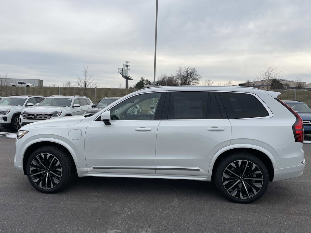 New 2026 Volvo XC90 plug-in hybrid T8 Plus 7-Seater SUV