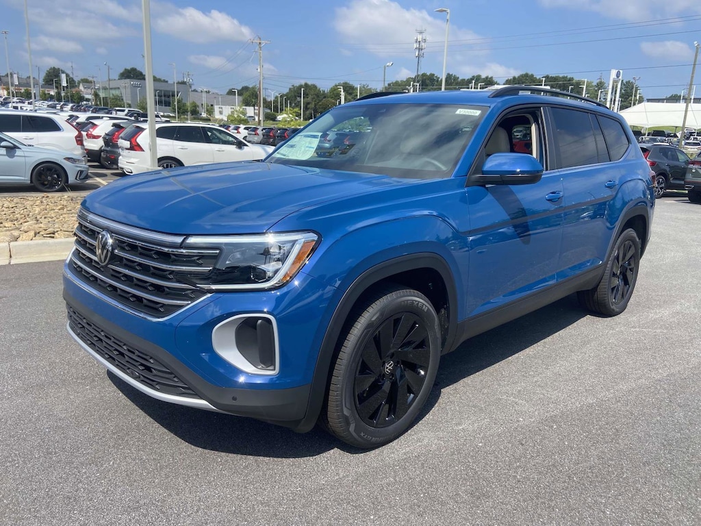 New 2026 Volkswagen Atlas 2.0T SE w/Technology 2.0T SE w/Technology FWD