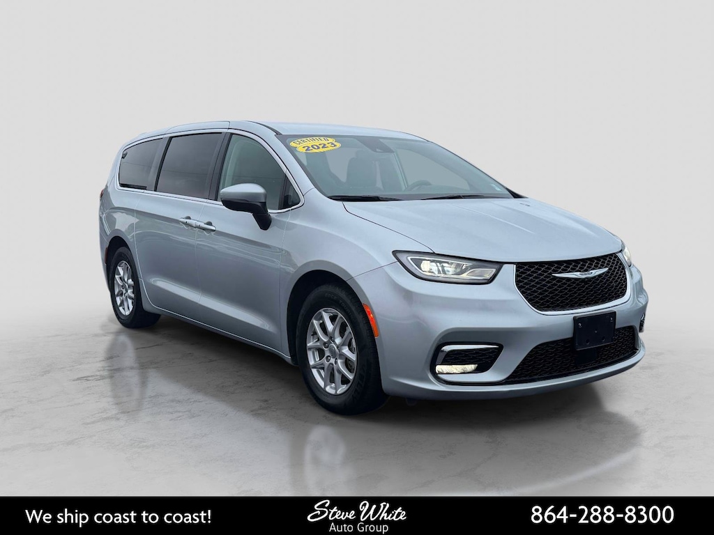 Used 2023 Chrysler Pacifica Touring L Van Passenger Van